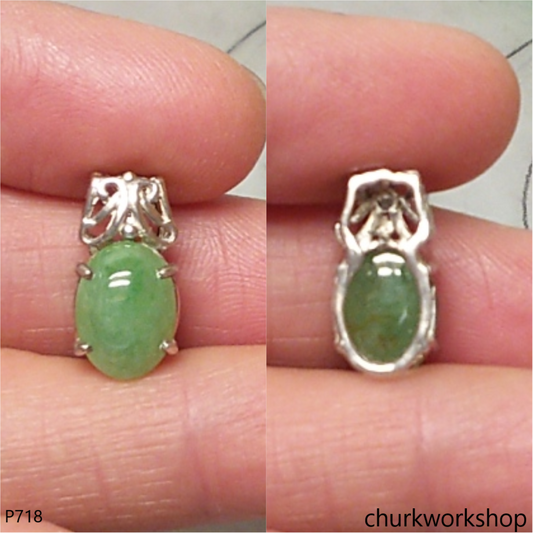 Small jade sterling silver pendant