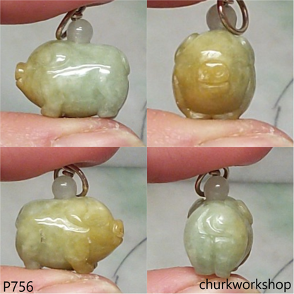 Light green jade pig pendant