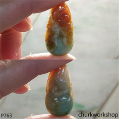 Multi-color jade gourd with bat pendant
