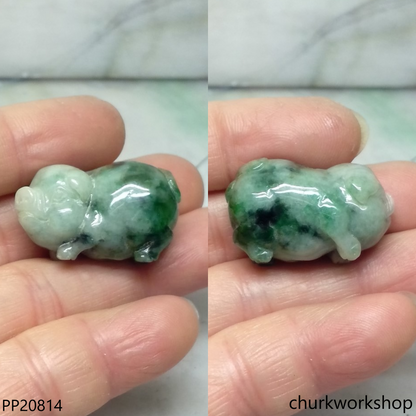 Molt green jade pig pendant
