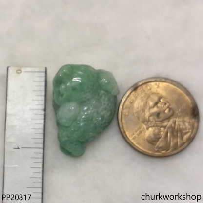 Green lucky toad pendant (蟾蜍)
