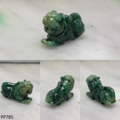 Green jade tiger pendant