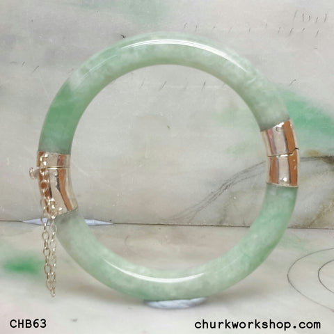 Hinged jade bangle