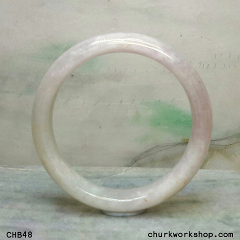 Pale lavender jade bangle