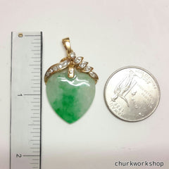 18k jade heart pendant
