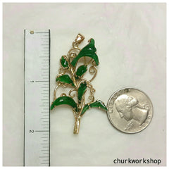 Handmade Imperial jade flower pendant in 14k gold