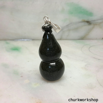 Black jade gourd pendant