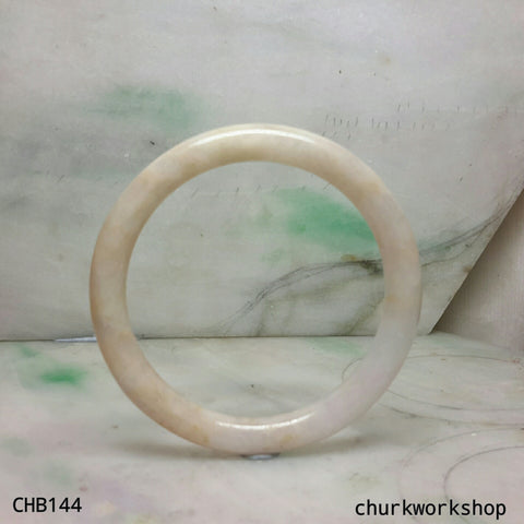 Pale lavender jade bangle