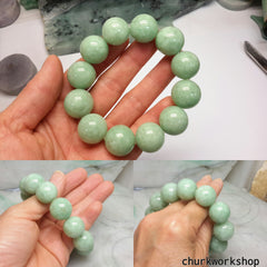 Light green large beads jade bracelet