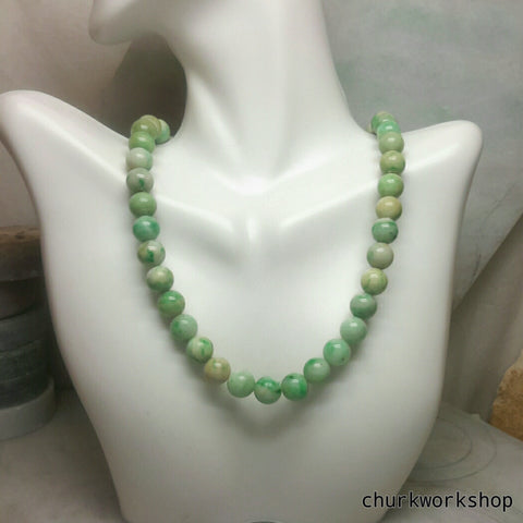 Green jade beads necklace