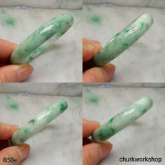 Green oval jade bangle