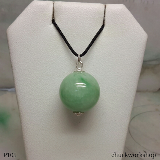 Light green jade bead pendant