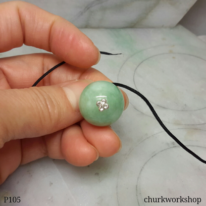 Light green jade bead pendant