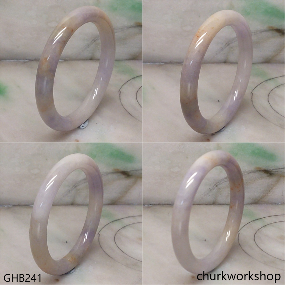 Small lavender jade bangle