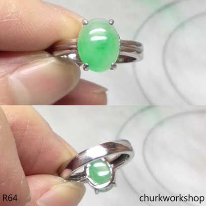 Light green jade ring 14K white gold