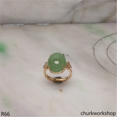Light green jade cabochon ring 14K yellow gold