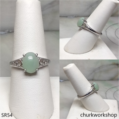 Pale green jade ring
