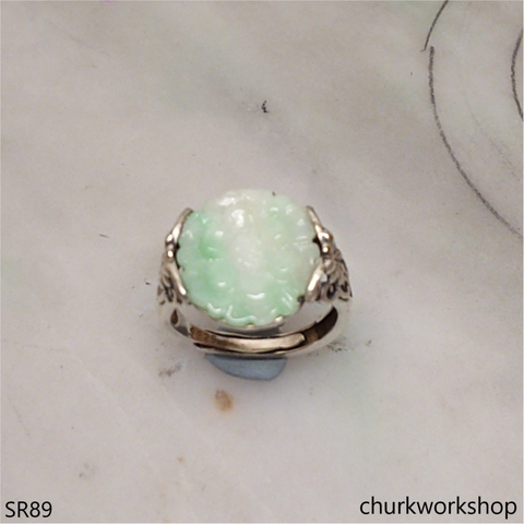 Flower jade ring