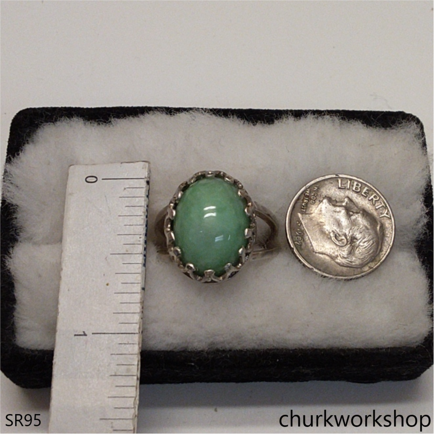 Light green jade ring