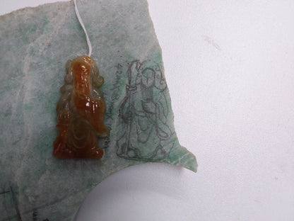 Green jade Guan Gong pendant
