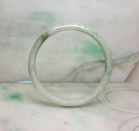 Light green jade bangle