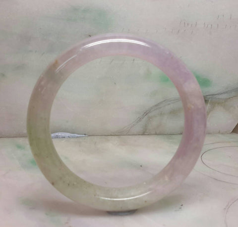 Lavender jade bangle